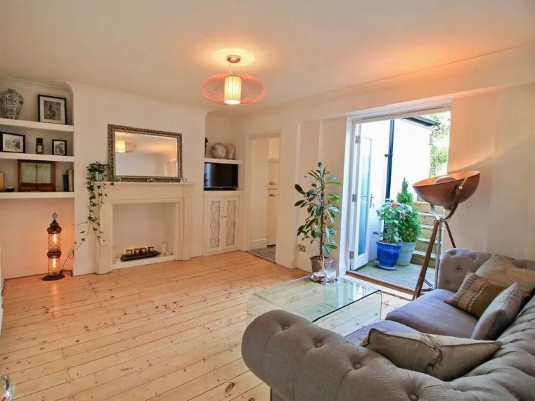 property Compatible Images}