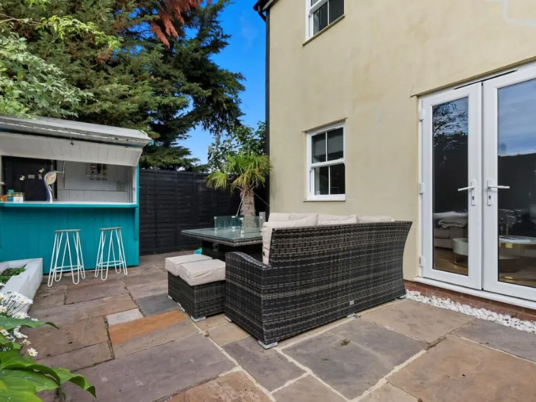 property Compatible Images}