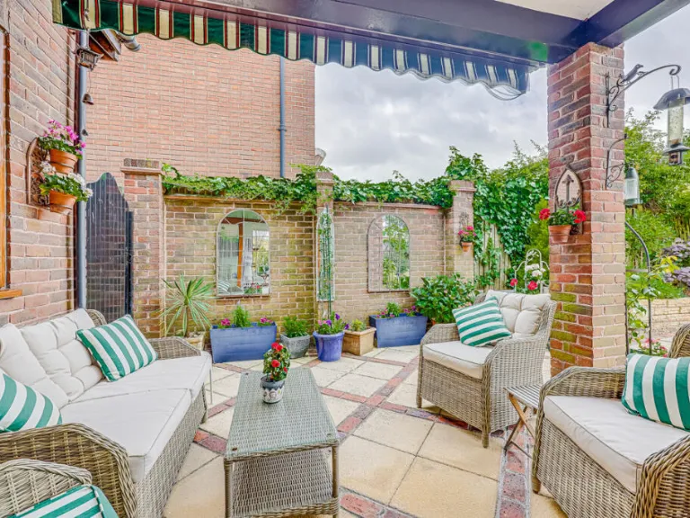 property Compatible Images}