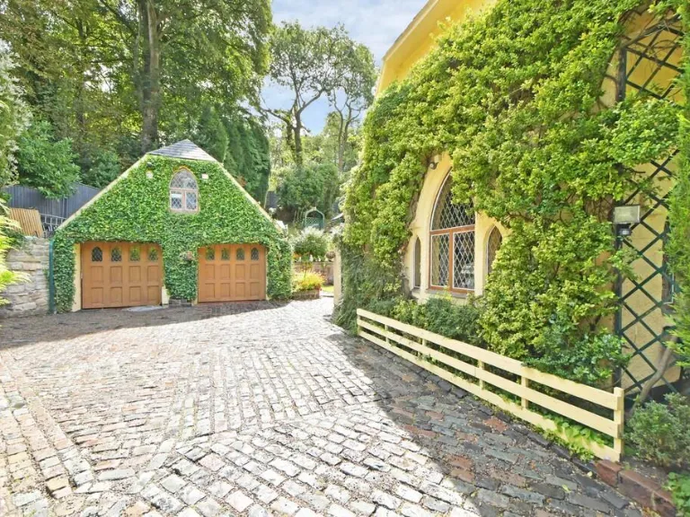 property Compatible Images}