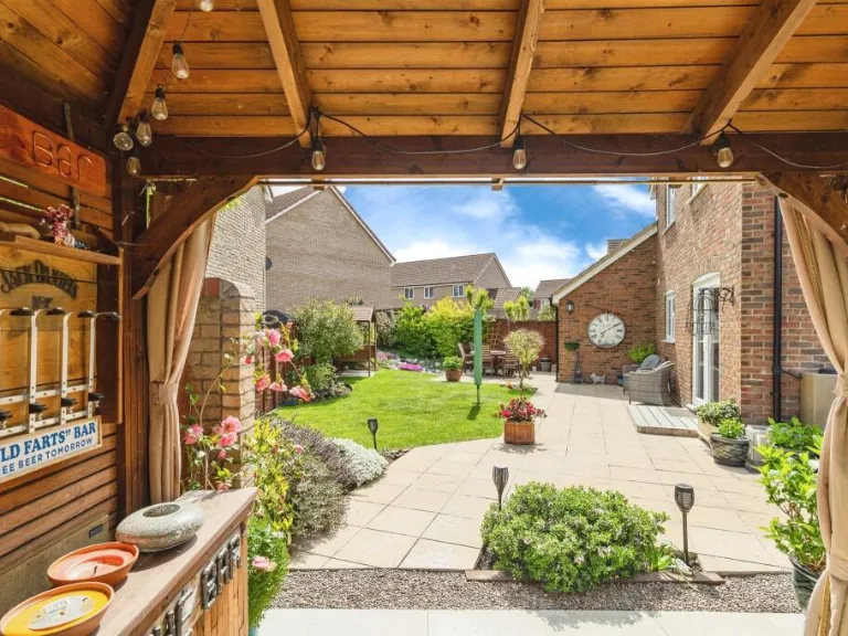 property Compatible Images}