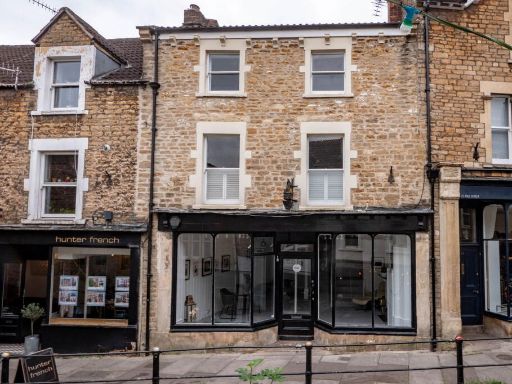 Similar property image