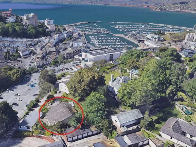 property Compatible Images}