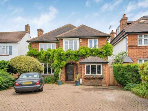 Similar property image