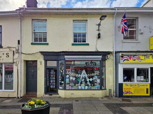 Similar property image