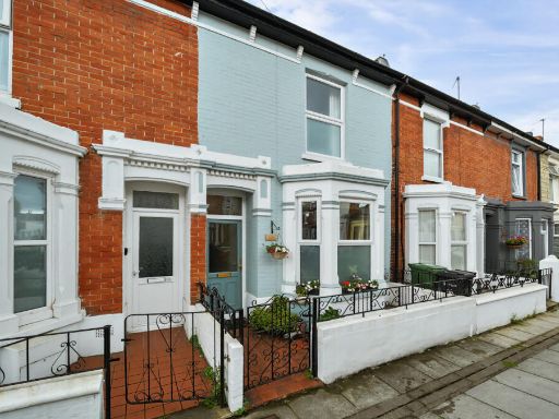 Similar property image