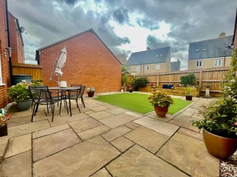 property Compatible Images}