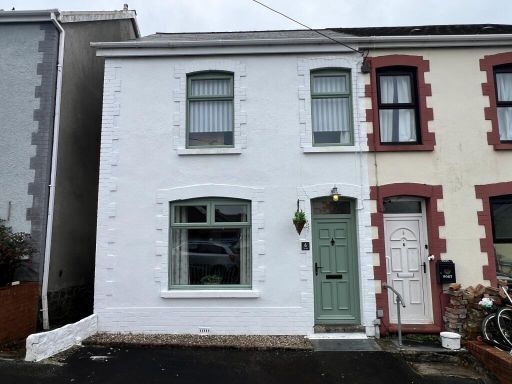 Similar property image