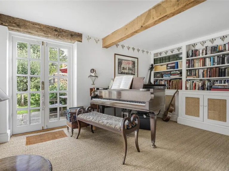 property Compatible Images}