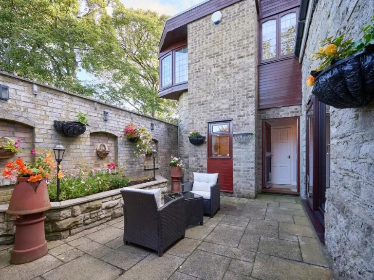 property Compatible Images}