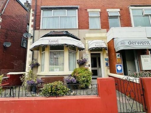 Similar property image