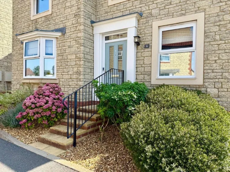 property Compatible Images}