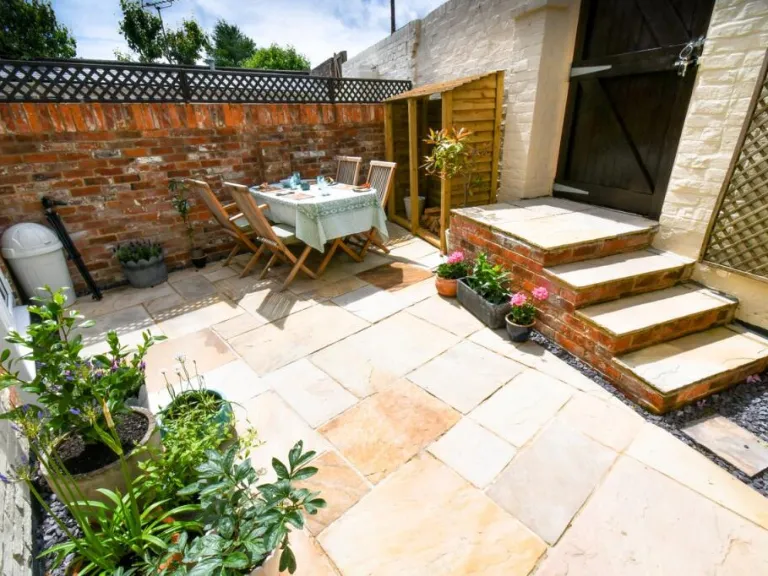 property Compatible Images}