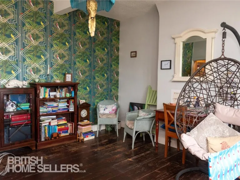 property Compatible Images}