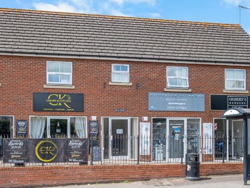 Similar property image