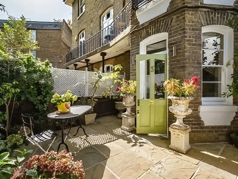 property Compatible Images}