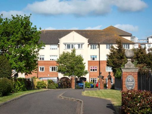 Similar property image