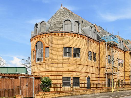 Similar property image