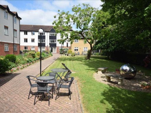 Similar property image