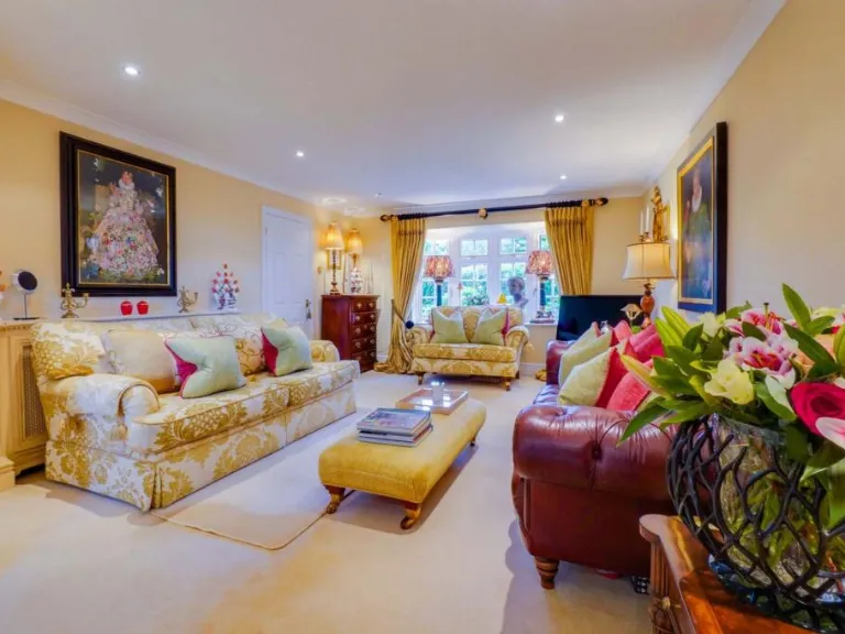 property Compatible Images}