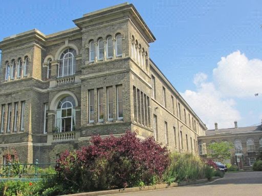Similar property image