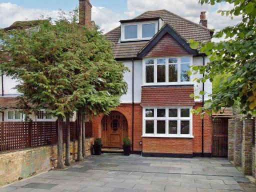 Similar property image