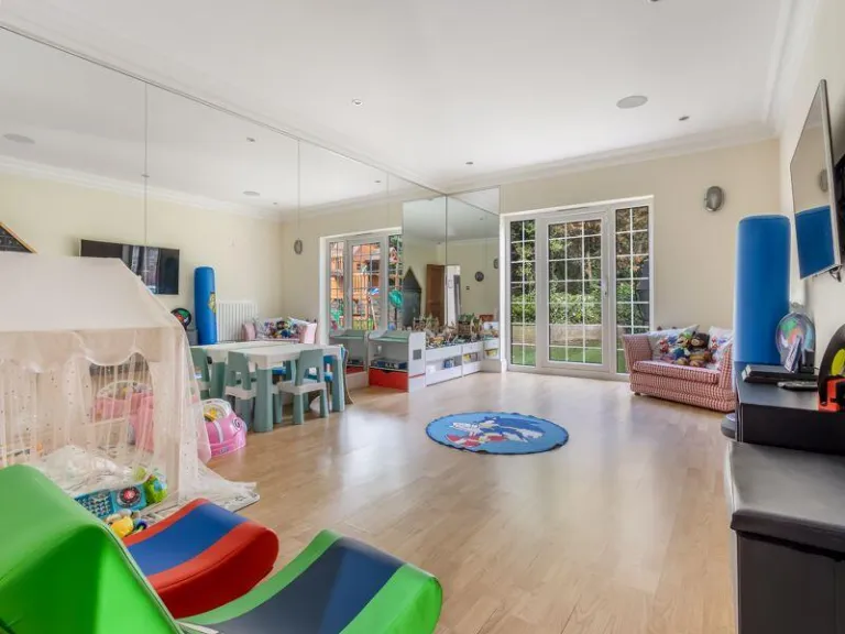 property Compatible Images}