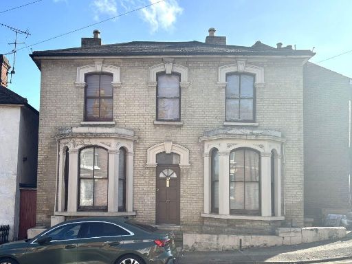Similar property image
