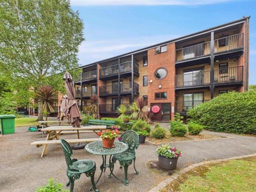 Similar property image