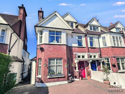 Similar property image