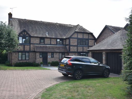 Similar property image
