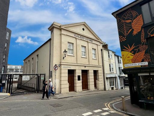 Similar property image