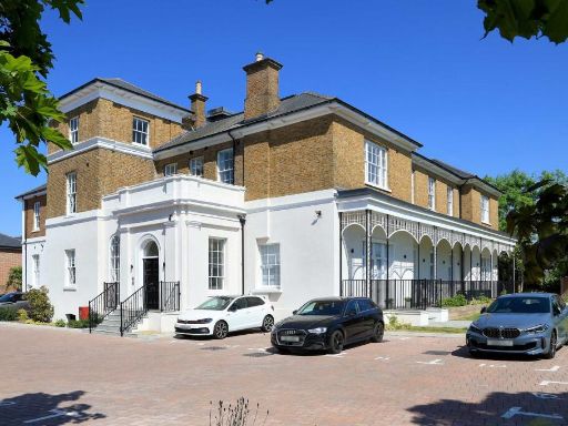 Similar property image