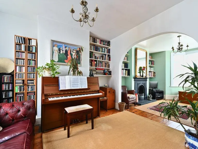 property Compatible Images}