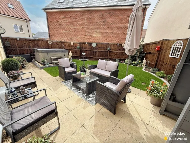 property Compatible Images}