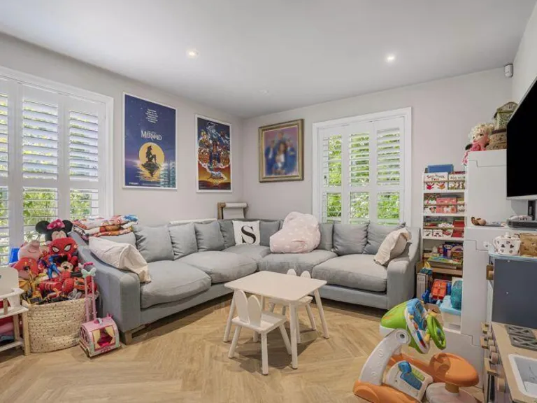 property Compatible Images}