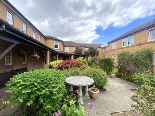 Similar property image
