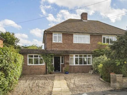 Similar property image
