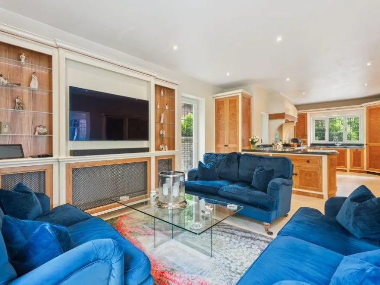 property Compatible Images}