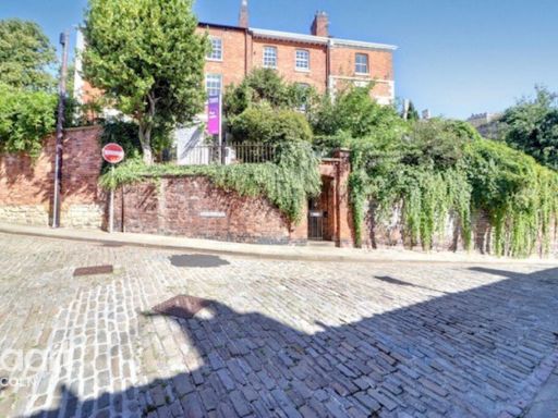 Similar property image