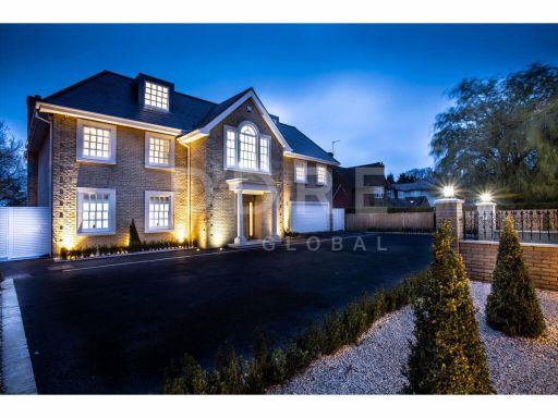 Similar property image