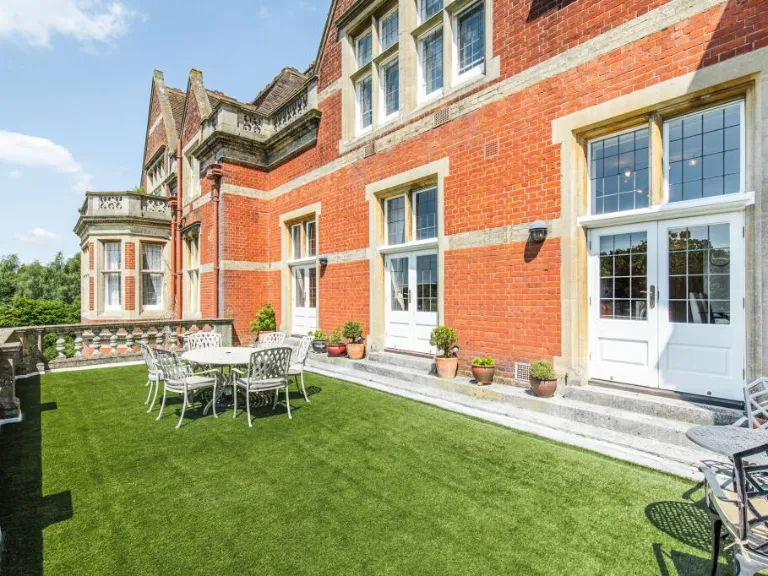 property Compatible Images}