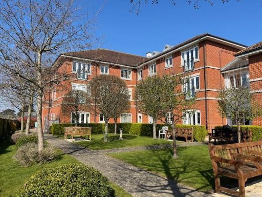 Similar property image