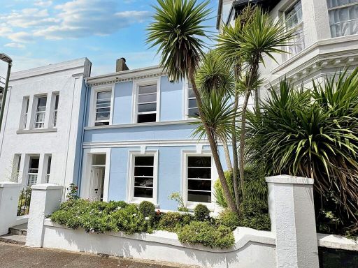 Similar property image
