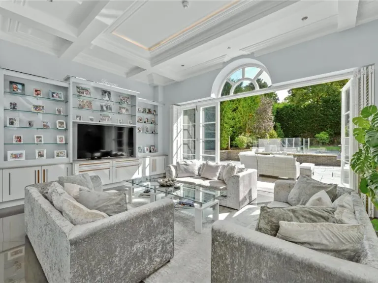property Compatible Images}