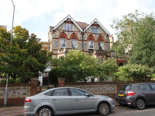 Similar property image