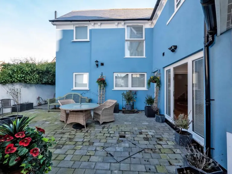 property Compatible Images}