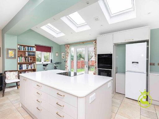 Similar property image