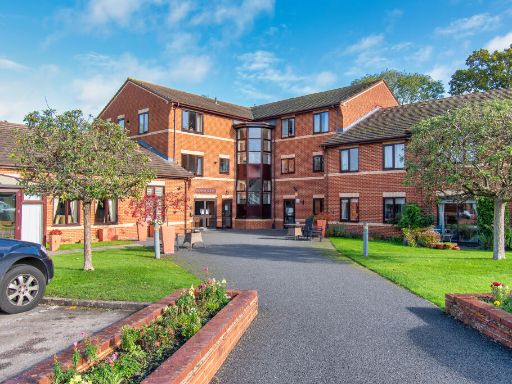 Similar property image