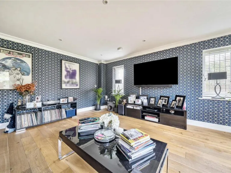 property Compatible Images}